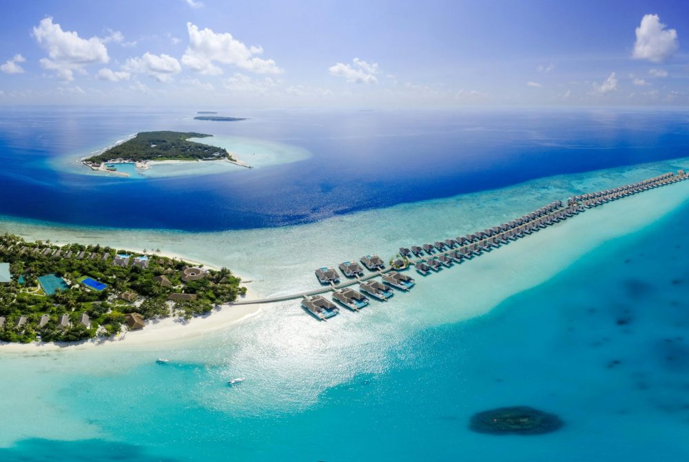 maldives-tour-packages-iconiqtourntravels